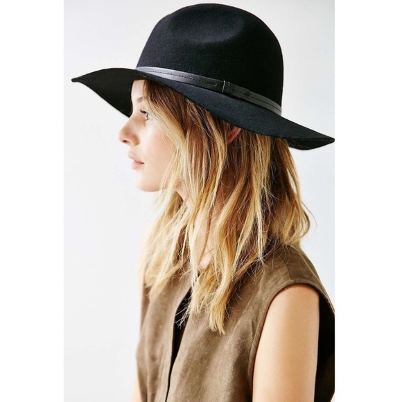 Urban Outfitters Accessories - ❤️ NWT! Urban Outfitters Boho Black Felted Hat